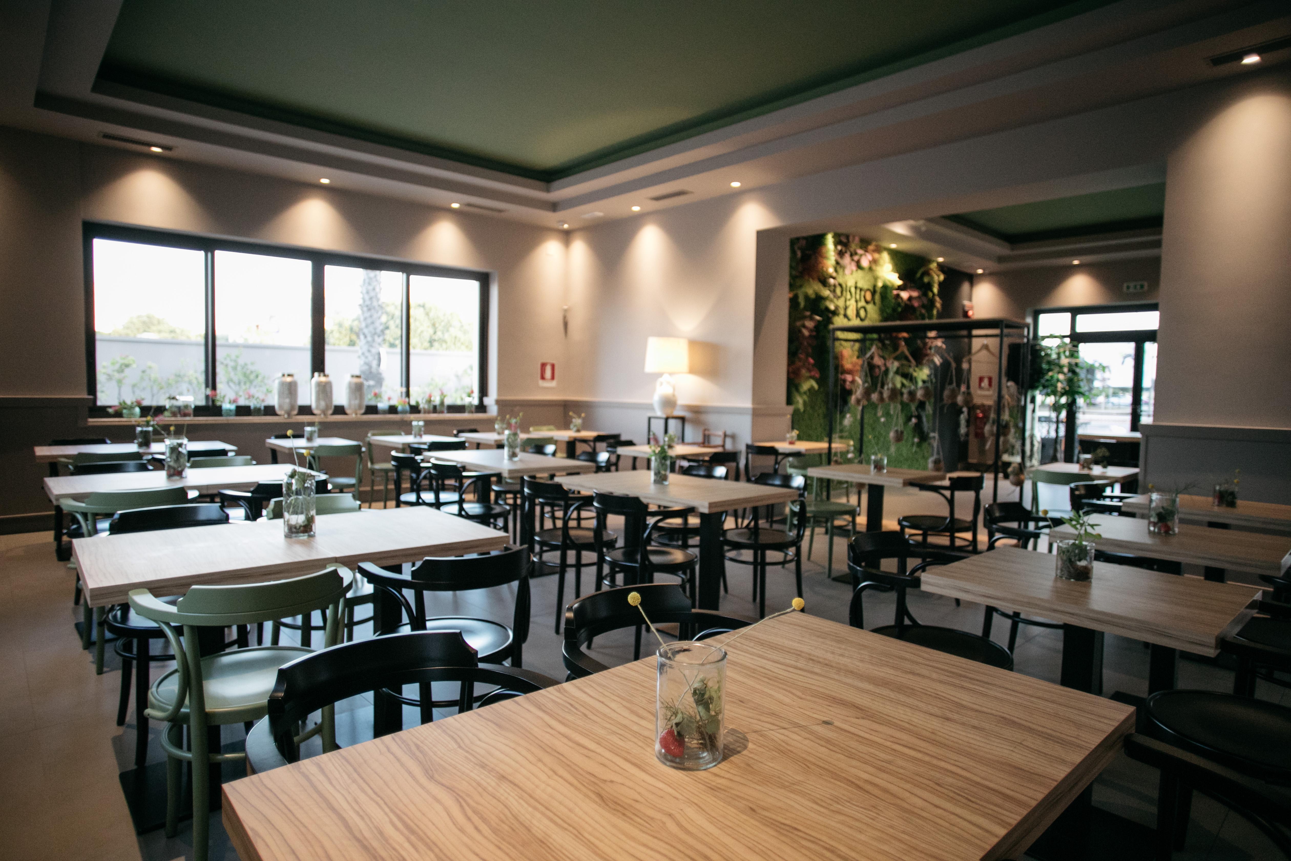 Hotel Aloisi Лече Екстериор снимка