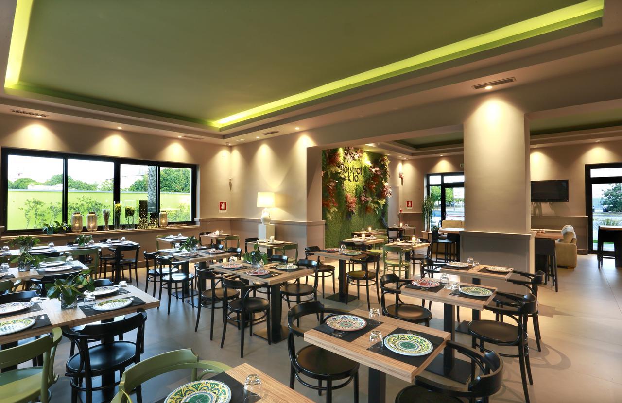 Hotel Aloisi Лече Екстериор снимка